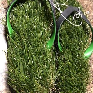 Grass flip-flop